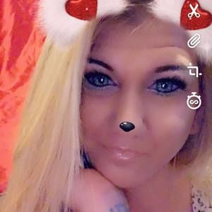 Meet your Posher, Clarissa